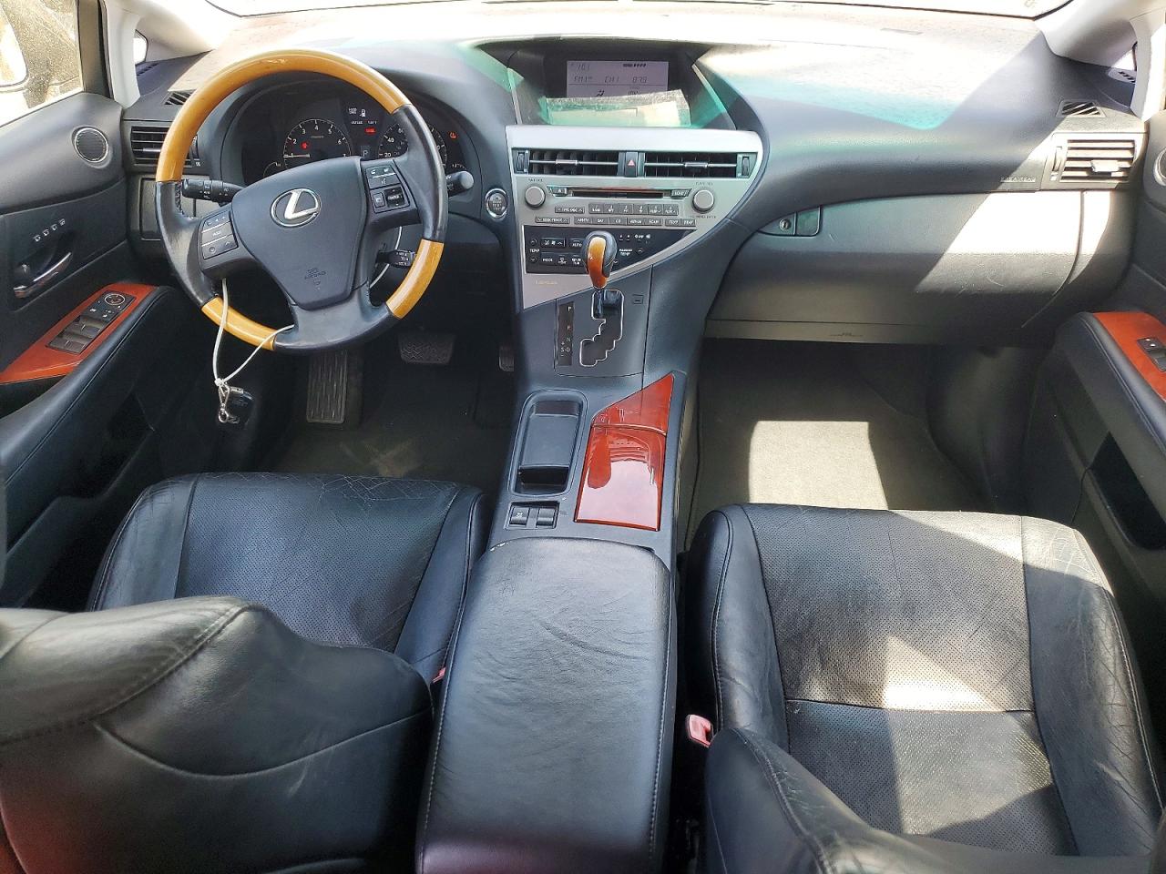 2T2ZK1BA0BC056666 · 2011 LEXUS RX · 8/13