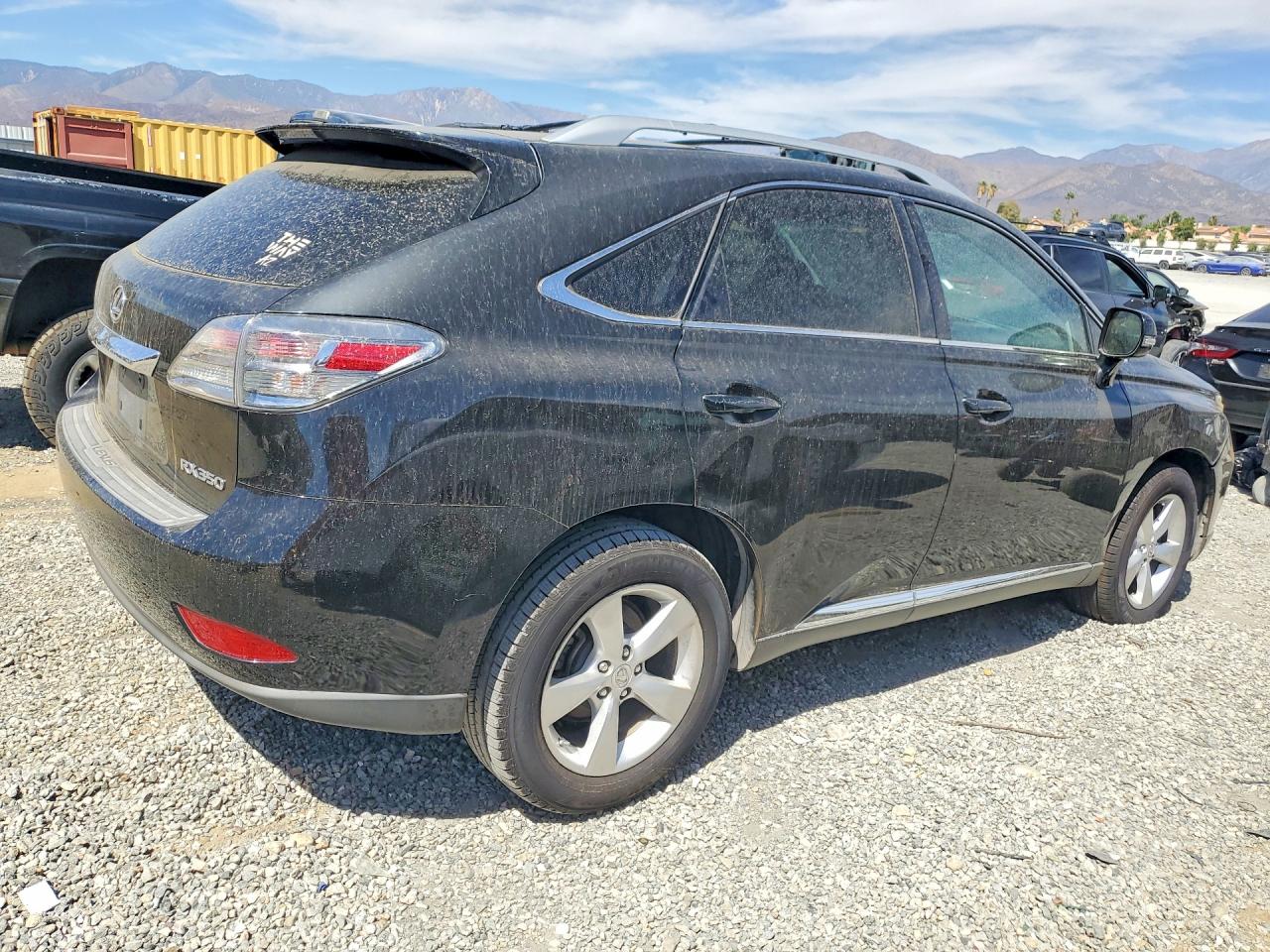 2T2ZK1BA0BC056666 · 2011 LEXUS RX · 3/13