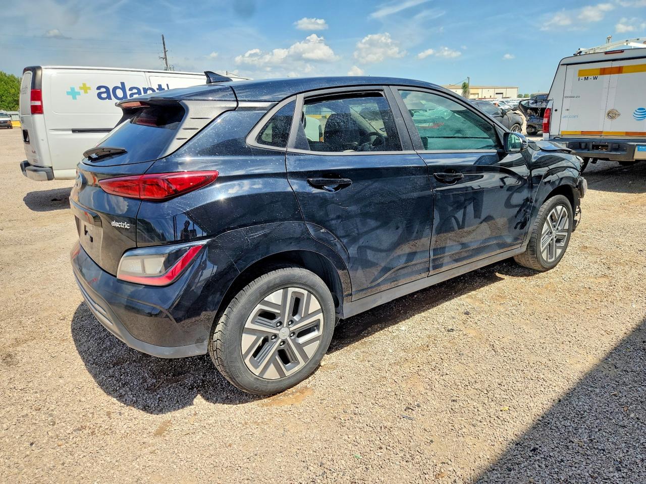KM8K33AGXPU186500 · 2023 HYUNDAI KONA · 3/13