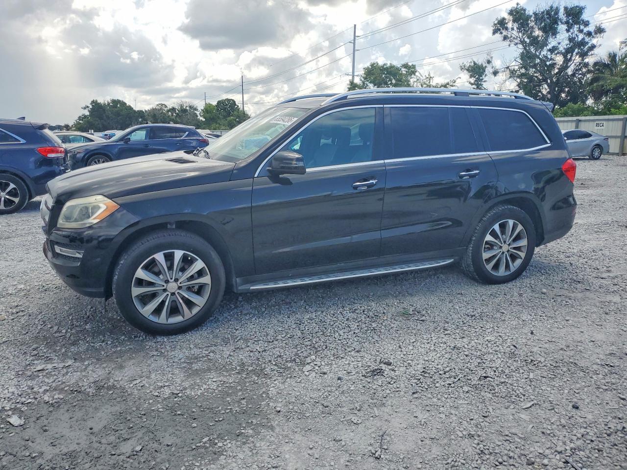 4JGDF2EE5GA700595 · 2016 MERCEDES-BENZ GL