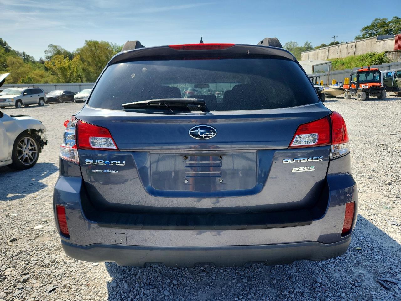 4S4BRBCC8E3245940 · 2014 SUBARU OUTBACK · 6/13