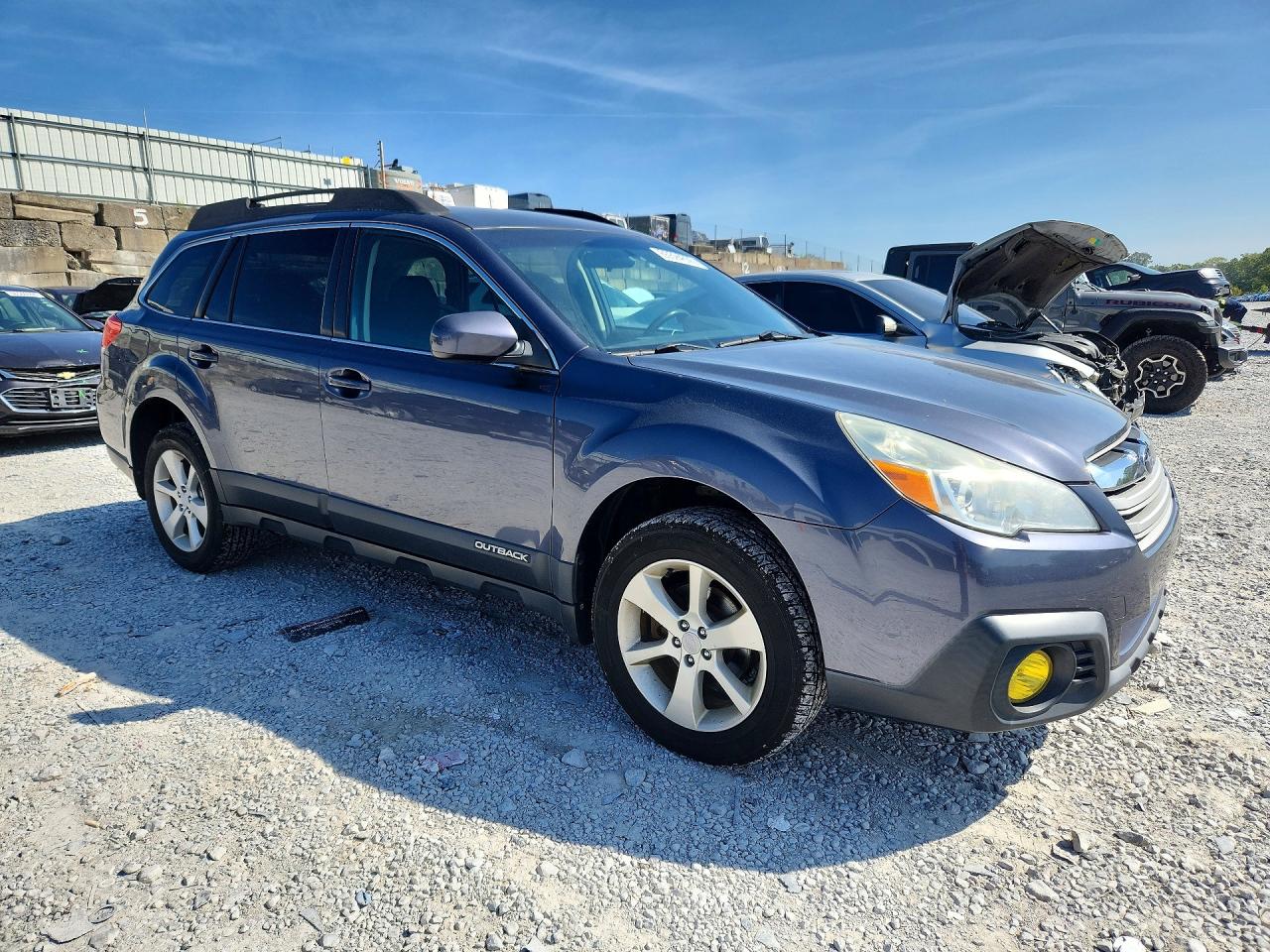 4S4BRBCC8E3245940 · 2014 SUBARU OUTBACK · 4/13