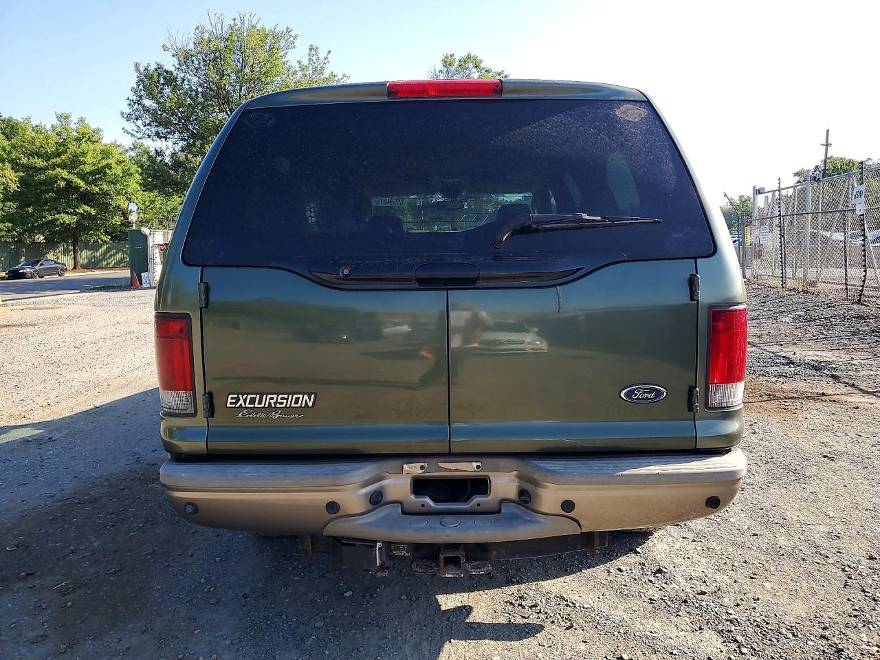 1FMSU45P95EB92468 · 2005 FORD EXCURSION · 6/12