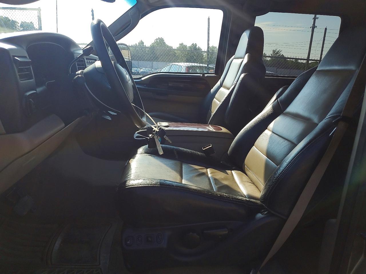 1FMSU45P95EB92468 · 2005 FORD EXCURSION · 7/12