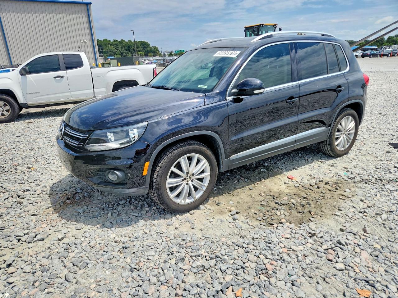 WVGAV7AX2FW504531 · 2015 VOLKSWAGEN TIGUAN