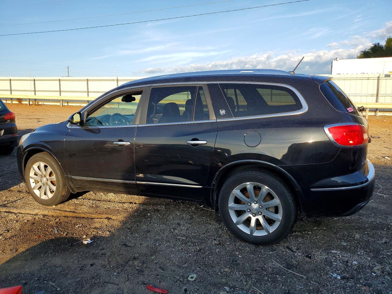 5GAKVCKD4FJ229958 · 2015 BUICK ENCLAVE · 2/13