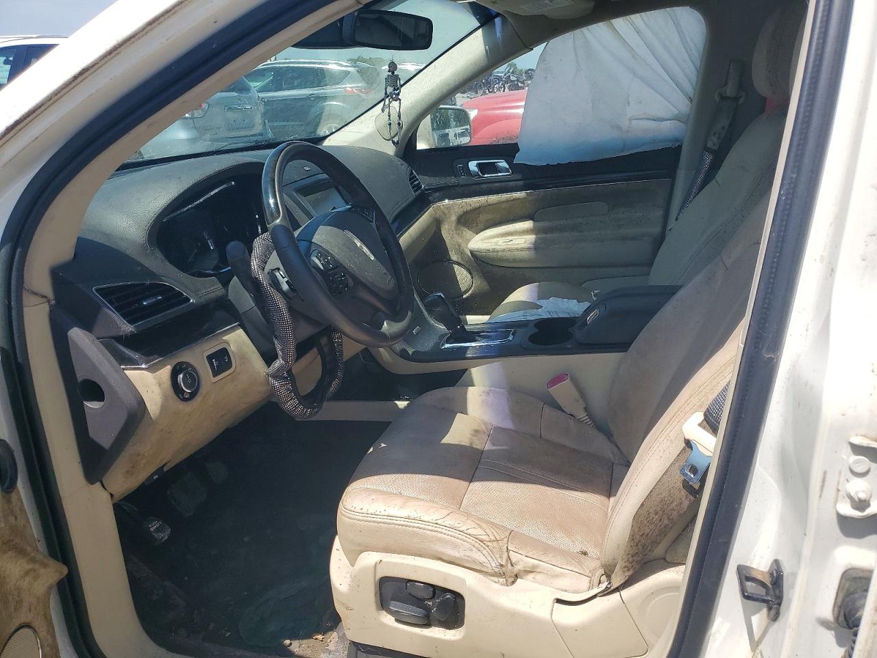 2LMHJ5AT5DBL51562 · 2013 LINCOLN MKT · 7/12
