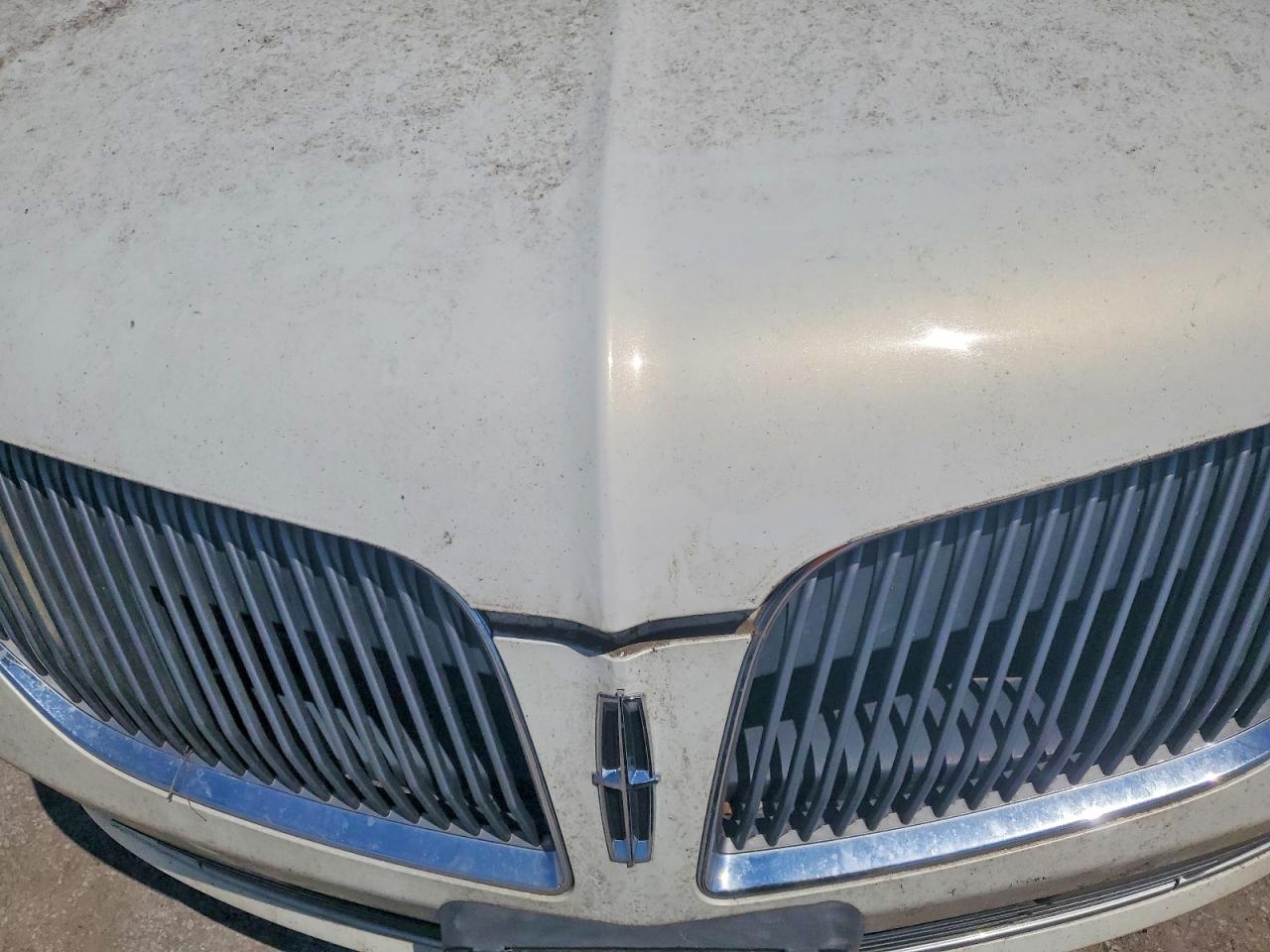 2LMHJ5AT5DBL51562 · 2013 LINCOLN MKT · 11/12