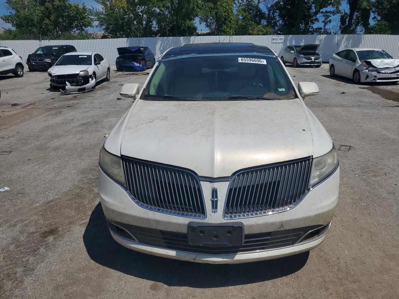 2LMHJ5AT5DBL51562 · 2013 LINCOLN MKT · 5/12
