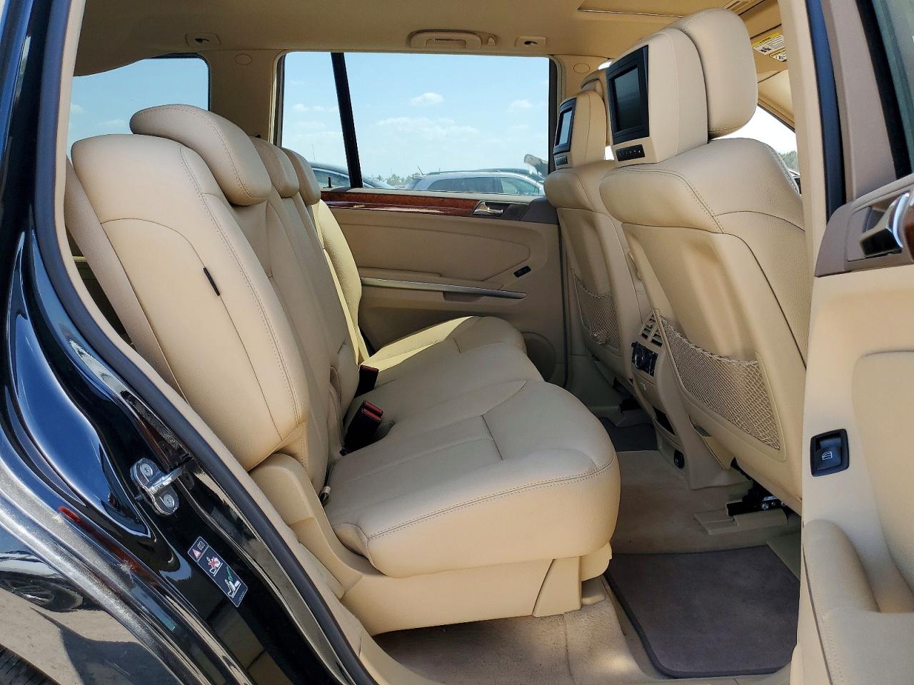 4JGBF22E38A323150 · 2008 MERCEDES-BENZ GL · 11/13