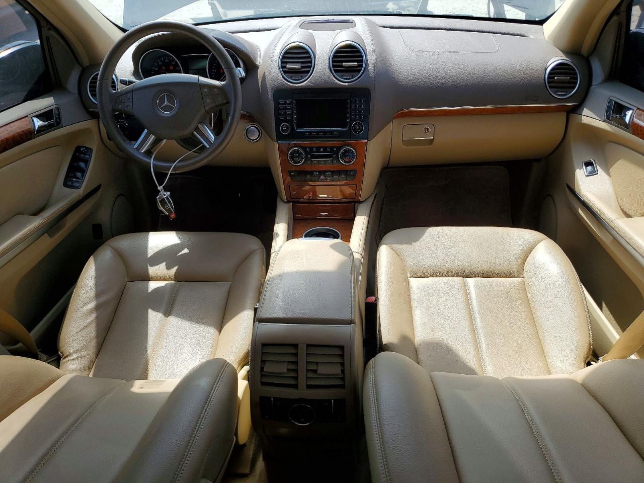 4JGBF22E38A323150 · 2008 MERCEDES-BENZ GL · 8/13