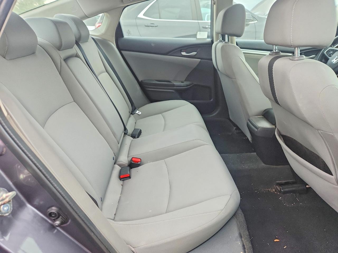 19XFC2F75JE037572 · 2018 HONDA CIVIC · 10/12