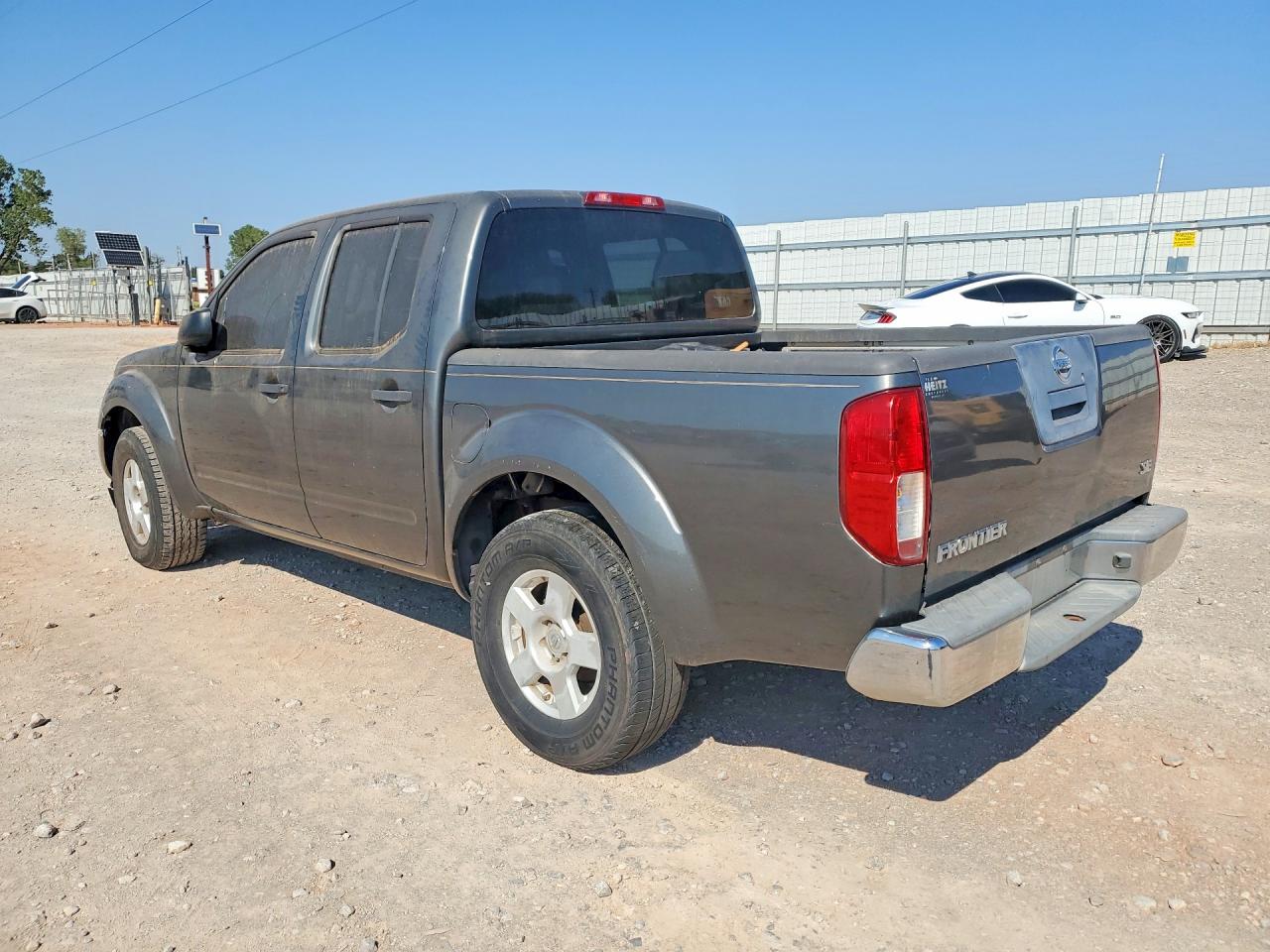 1N6AD07U15C420449 · 2005 NISSAN FRONTIER · 2/12