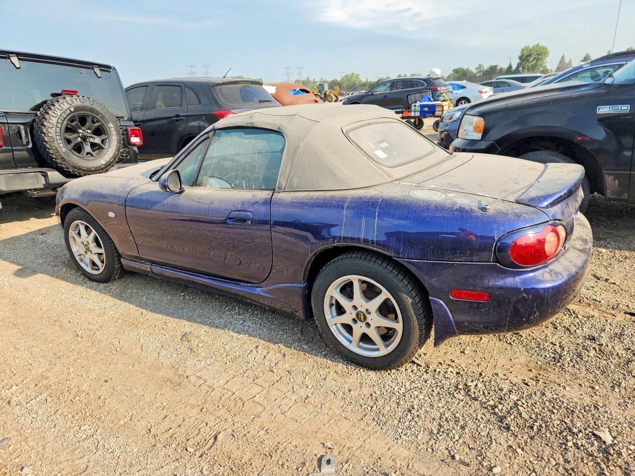JM1NB353930305098 · 2003 MAZDA MX-5 MIATA · 2/12