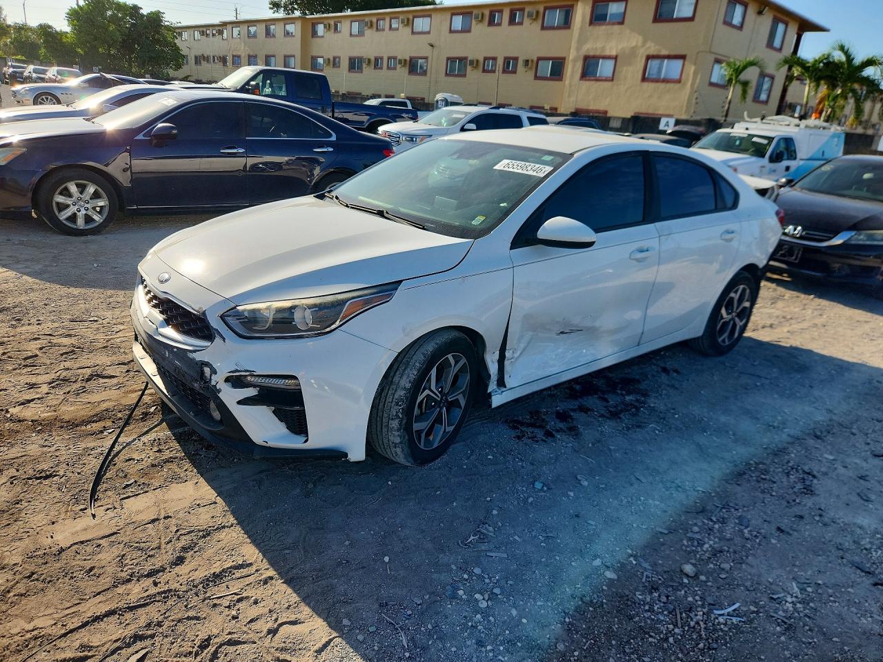 3KPF24AD9KE083399 · 2019 KIA FORTE