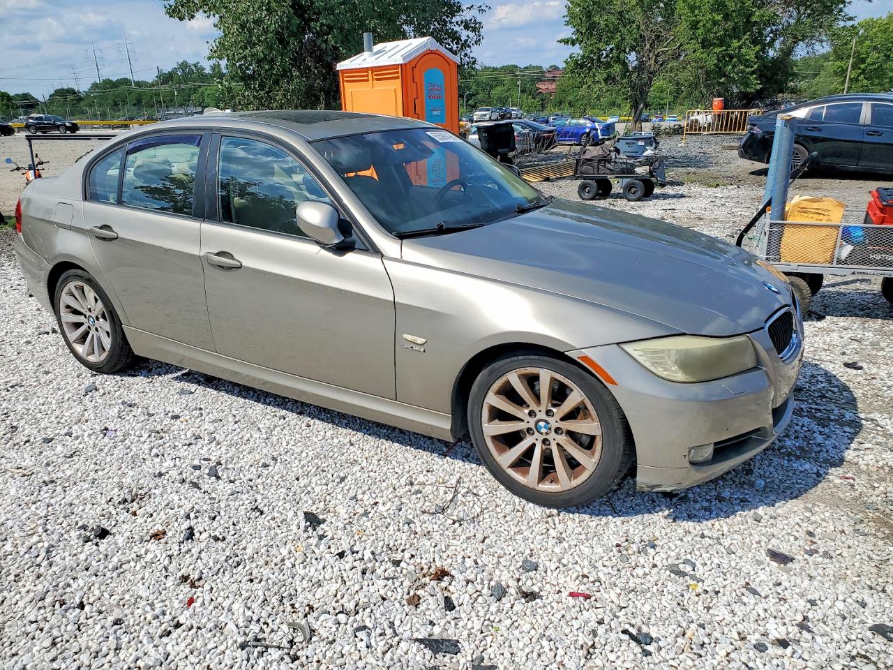 WBAPK535X9A511569 · 2009 BMW 328 · 4/12