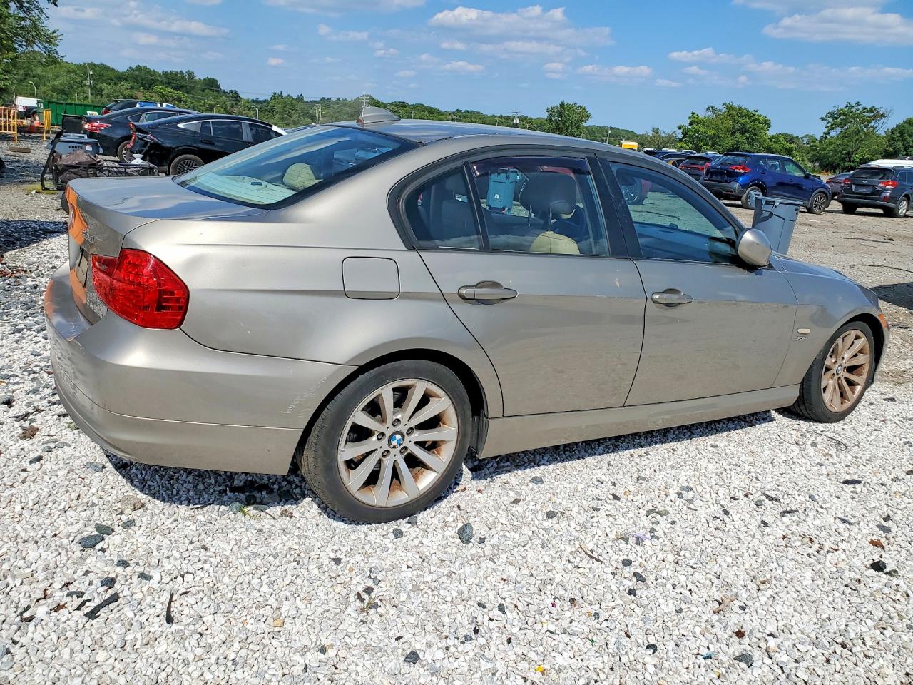WBAPK535X9A511569 · 2009 BMW 328 · 3/12