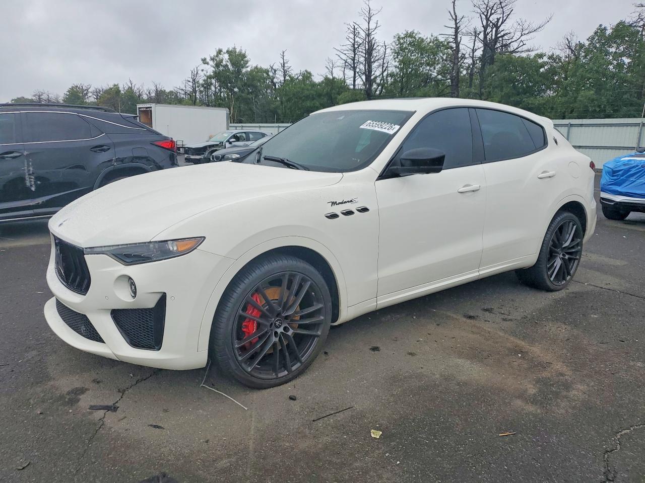 2022 MASERATI LEVANTE