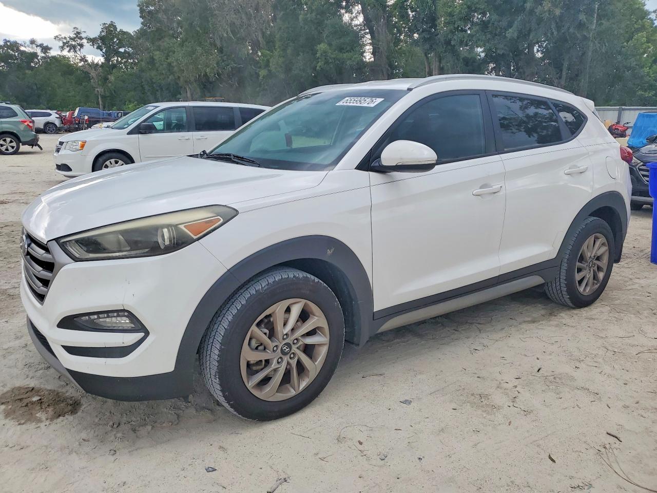 KM8J33A20HU272853 · 2017 HYUNDAI TUCSON