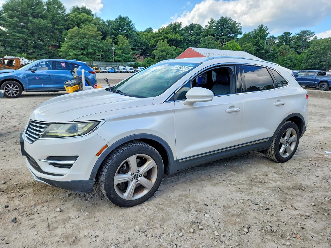 5LMCJ2A90FUJ31409 · 2015 LINCOLN MKC