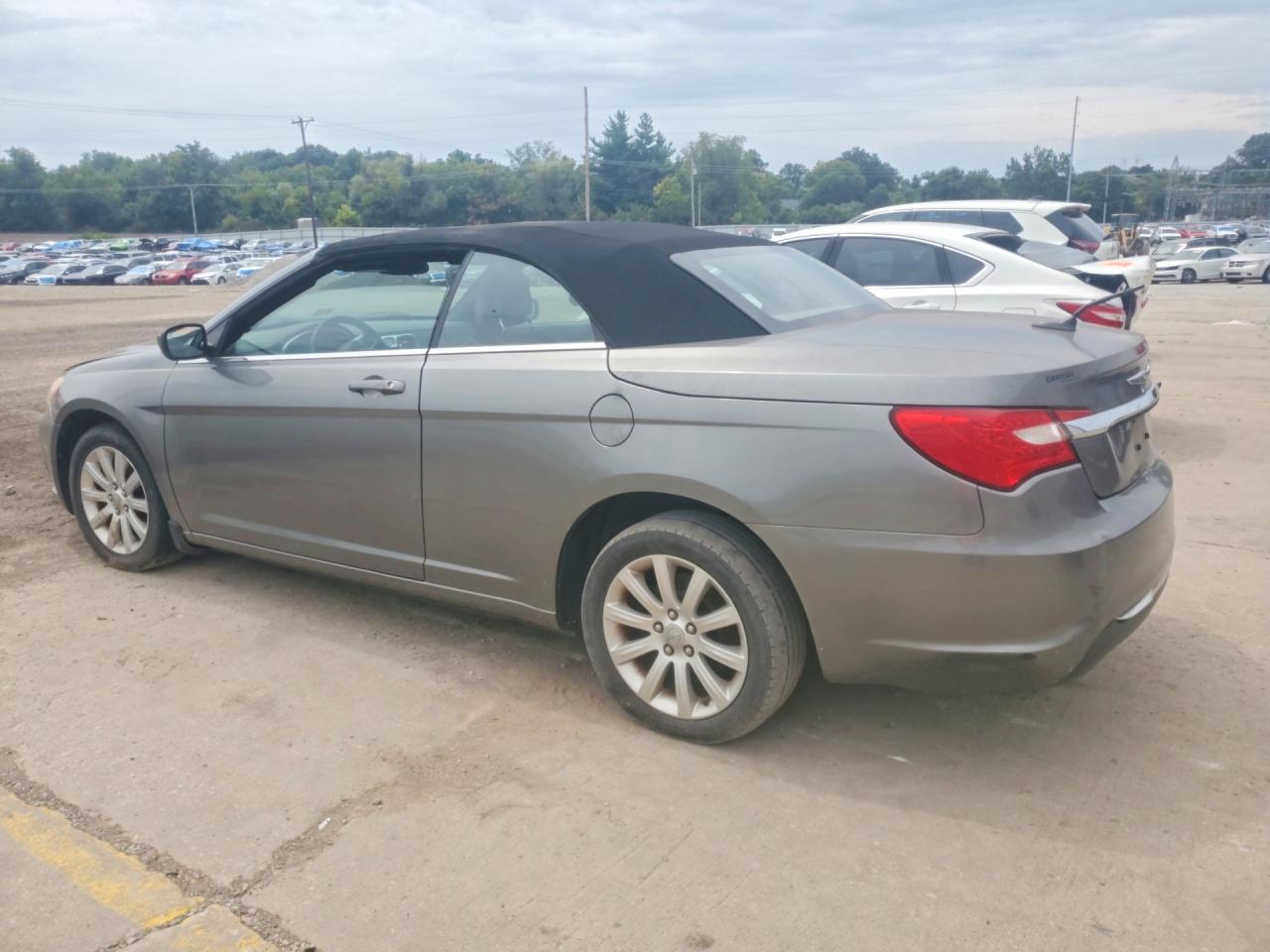 1C3BCBEB0CN218733 · 2012 CHRYSLER 200 · 2/12