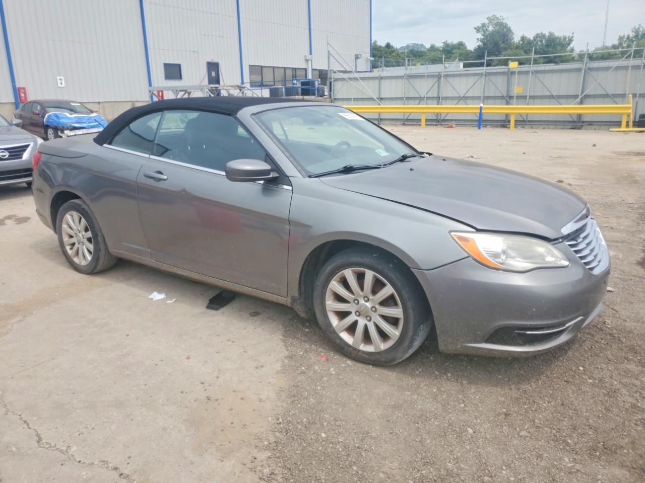 1C3BCBEB0CN218733 · 2012 CHRYSLER 200 · 4/12