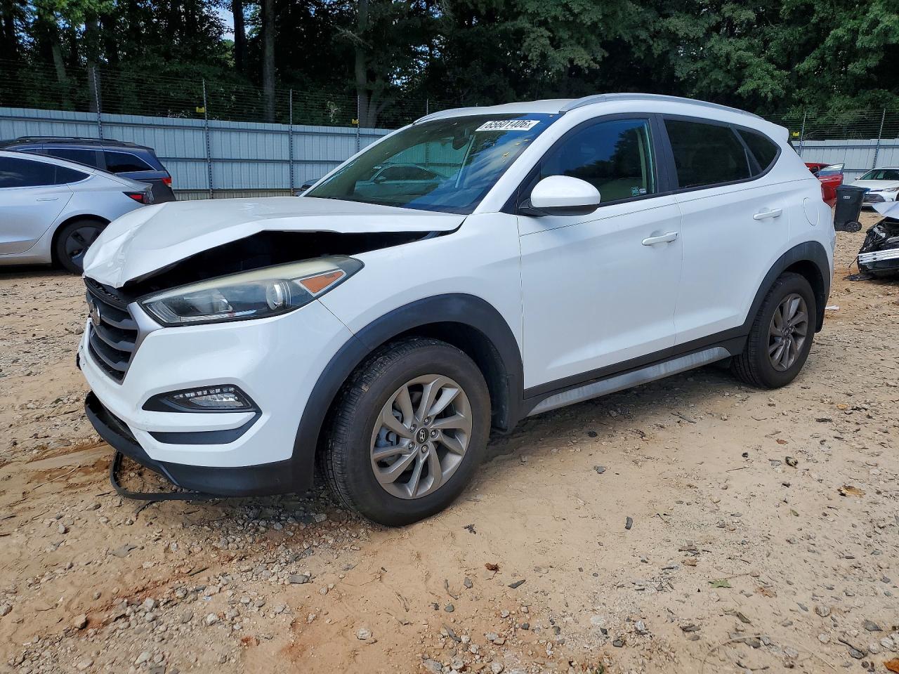 KM8J33A48HU423875 · 2017 HYUNDAI TUCSON