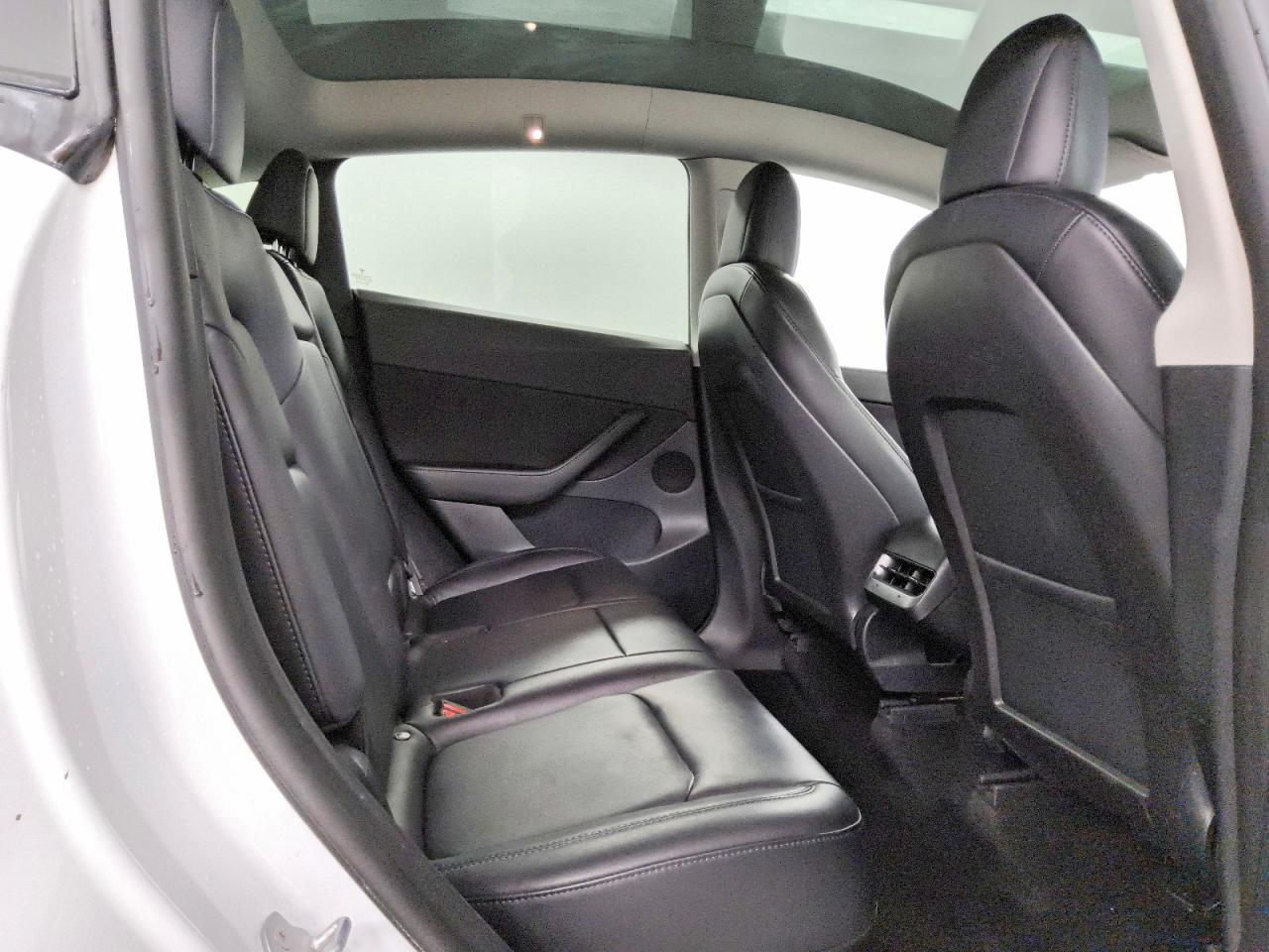 7SAYGDEE7NF480897 · 2022 TESLA MODEL Y · 11/14