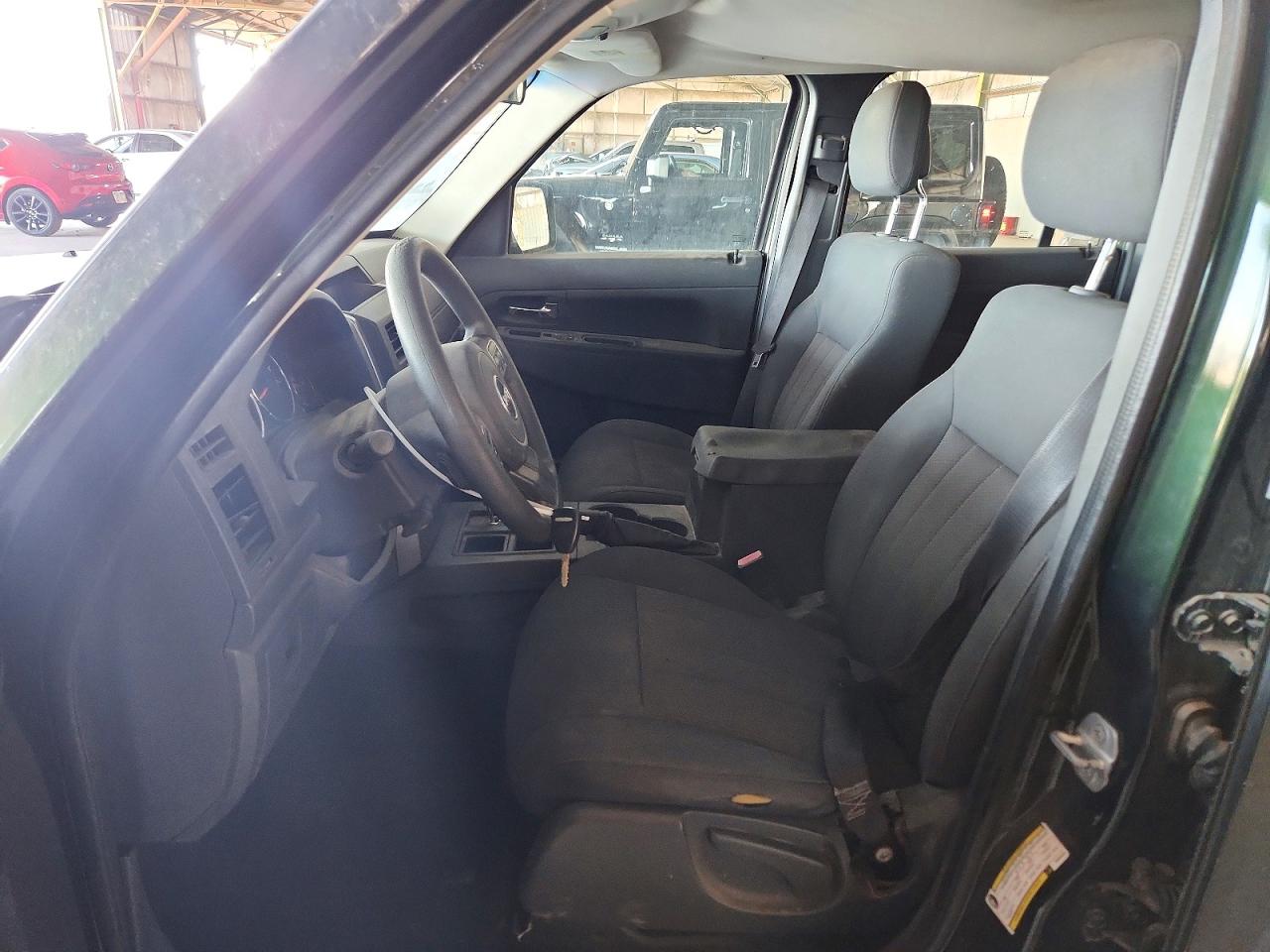 1J4PP2GK9BW594630 · 2011 JEEP LIBERTY · 7/12