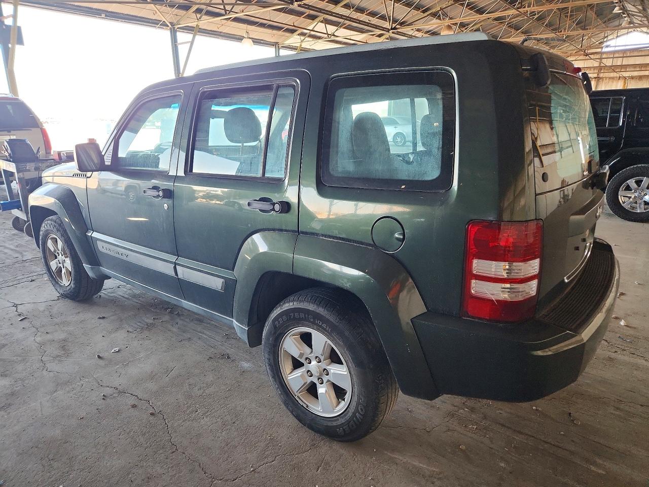 1J4PP2GK9BW594630 · 2011 JEEP LIBERTY · 2/12