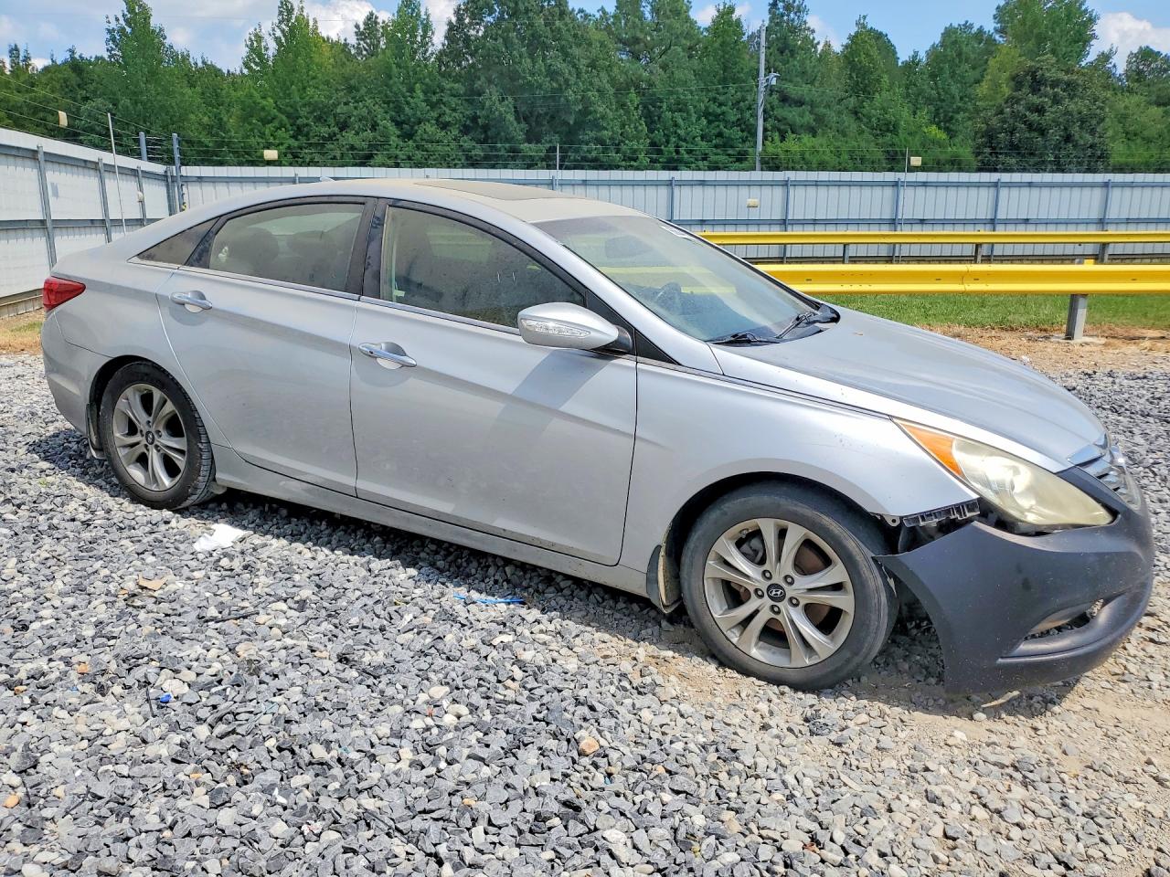 5NPEC4AC1DH512811 · 2013 HYUNDAI SONATA · 4/12