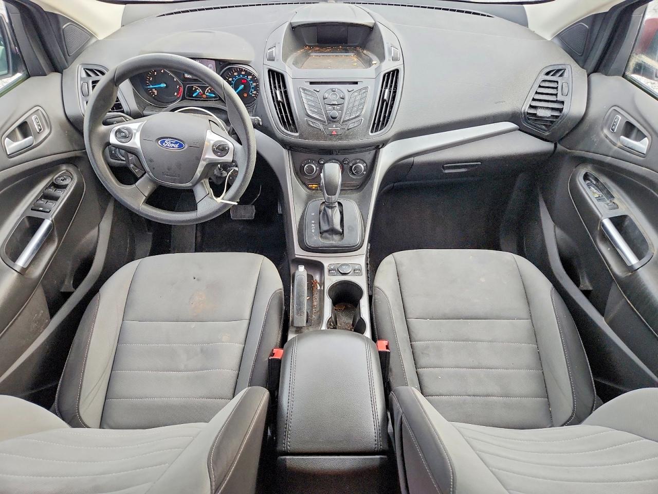 1FMCU9GX2GUB21152 · 2016 FORD ESCAPE · 8/13