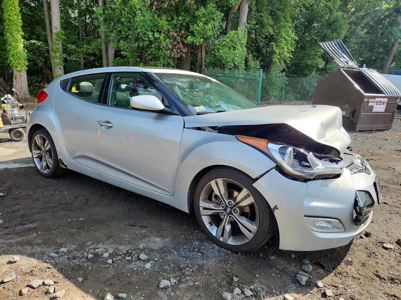 KMHTC6AD5CU059384 · 2012 HYUNDAI VELOSTER · 4/12