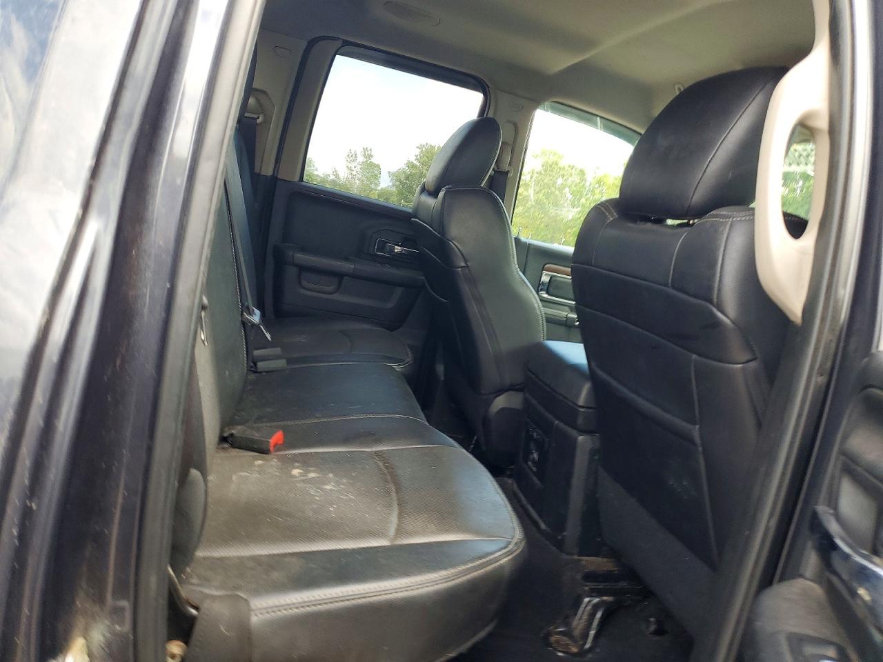 1C6RR7JT8HS604997 · 2017 RAM 1500 · 10/12