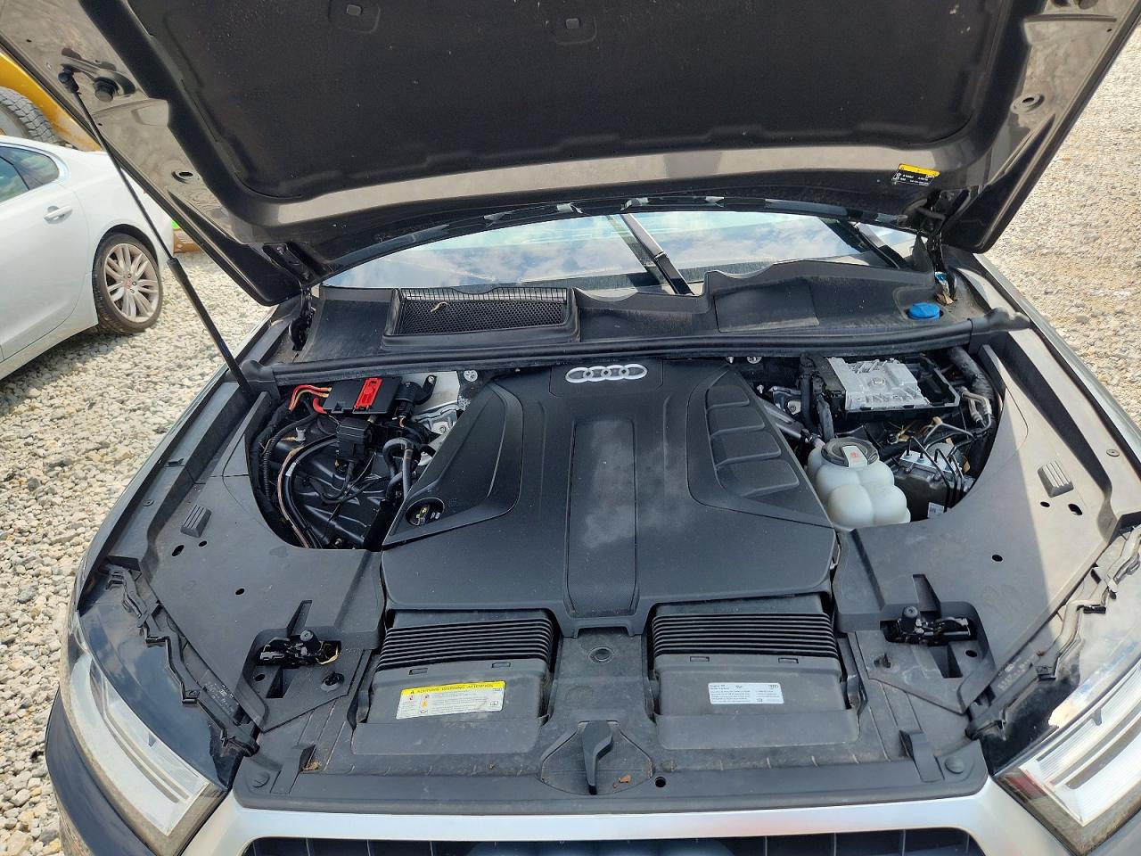 WA1AHAF71KD017063 · 2019 AUDI Q7 · 12/13