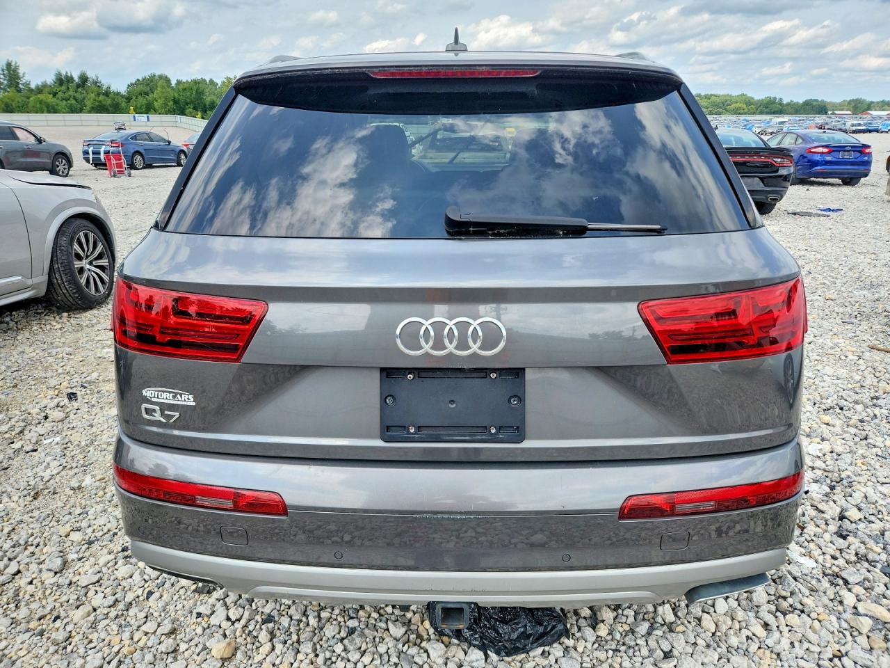 WA1AHAF71KD017063 · 2019 AUDI Q7 · 6/13