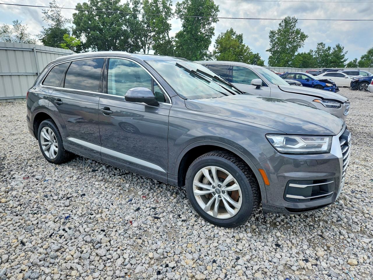 WA1AHAF71KD017063 · 2019 AUDI Q7 · 4/13