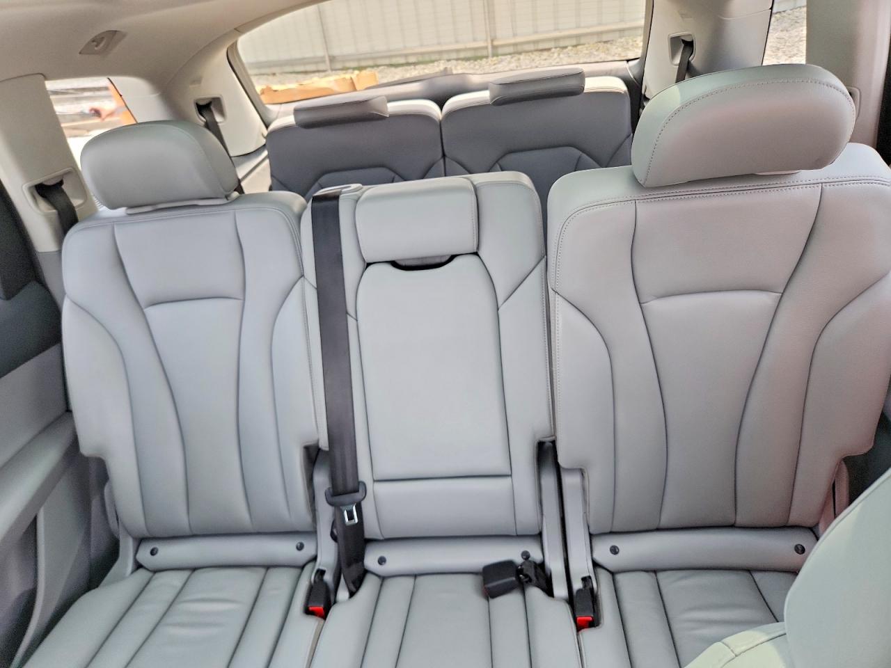 WA1AHAF71KD017063 · 2019 AUDI Q7 · 10/13