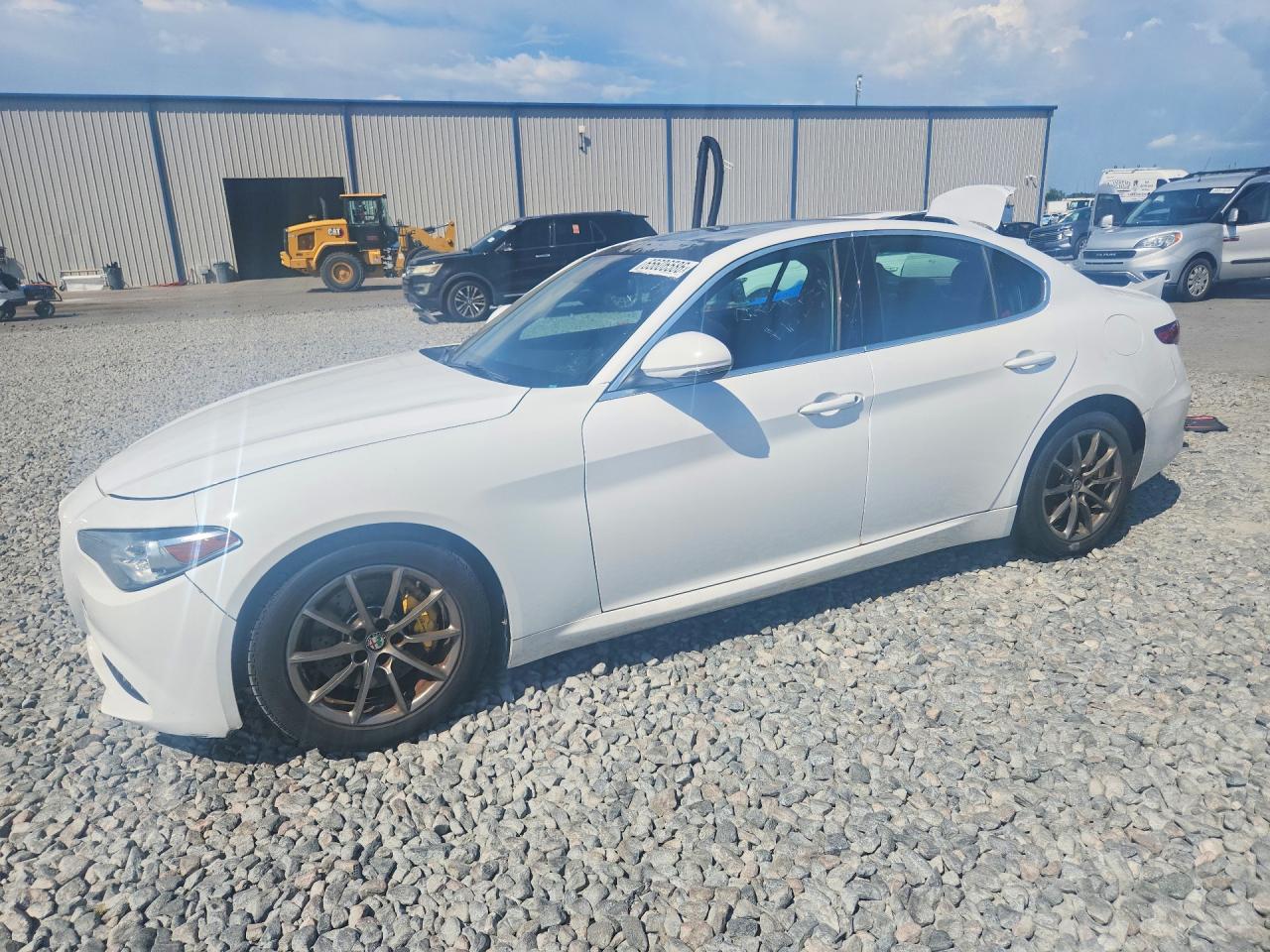 ZARFAEBN2J7590021 · 2018 ALFA ROMEO GIULIA