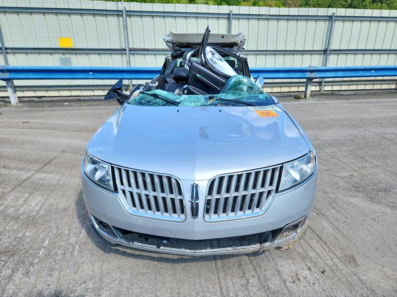 3LNDL2L38BR600032 · 2011 LINCOLN MKZ · 5/12