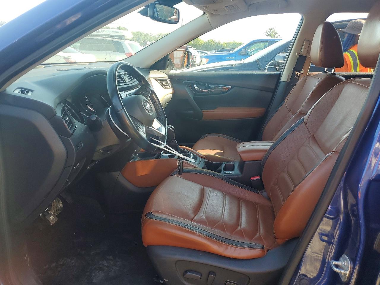 JN8AT2MVXHW018113 · 2017 NISSAN ROGUE · 7/13