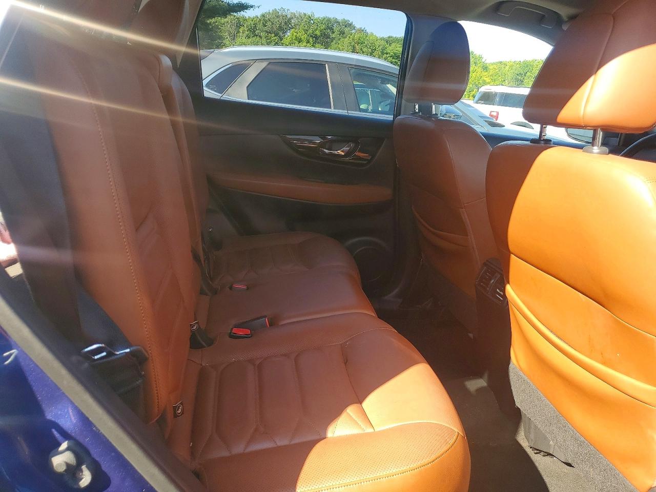 JN8AT2MVXHW018113 · 2017 NISSAN ROGUE · 10/13