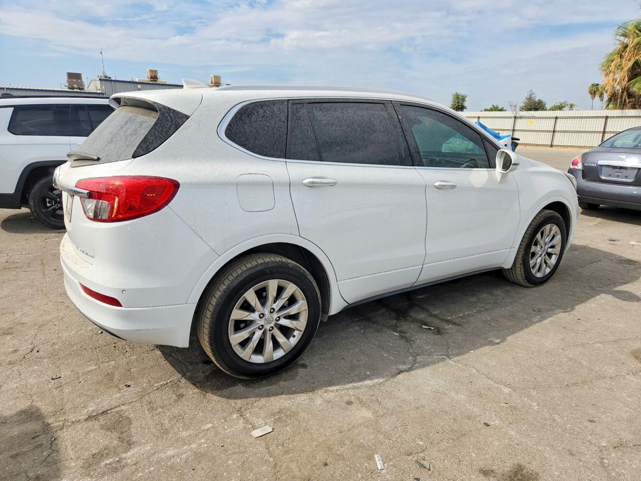 LRBFXBSA8HD095773 · 2017 BUICK ENVISION · 3/13