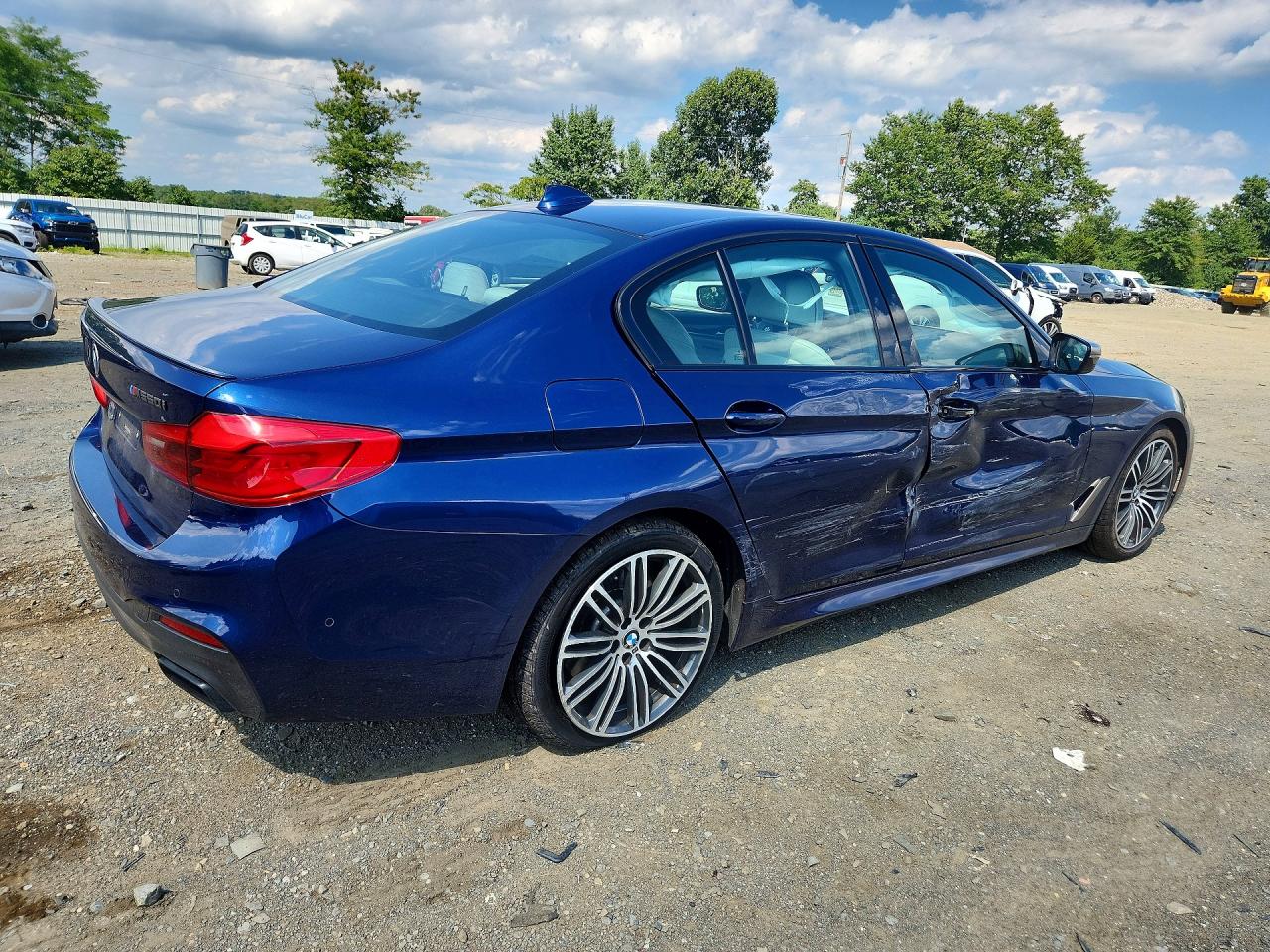 WBAJB9C53KB288918 · 2019 BMW M550XI · 3/12