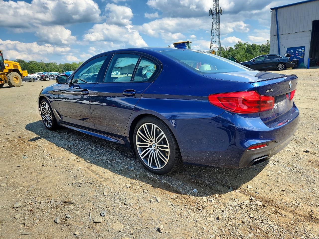 WBAJB9C53KB288918 · 2019 BMW M550XI · 2/12