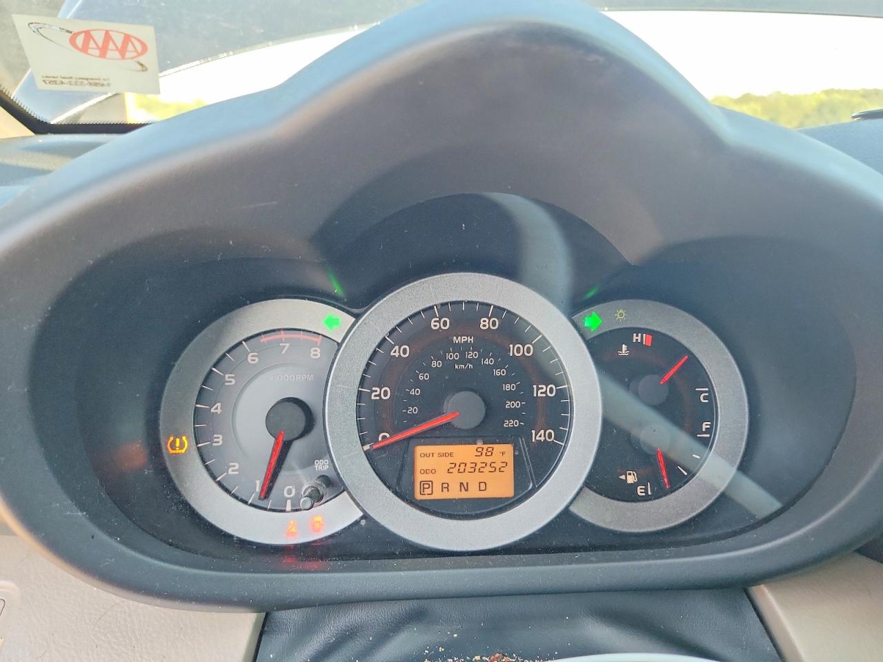 JTMZD31V476045957 · 2007 TOYOTA RAV4 · 9/12