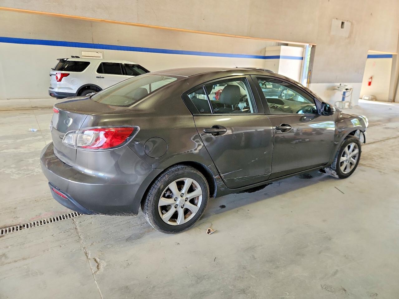 JM1BL1SG9A1329520 · 2010 MAZDA 3 · 3/12