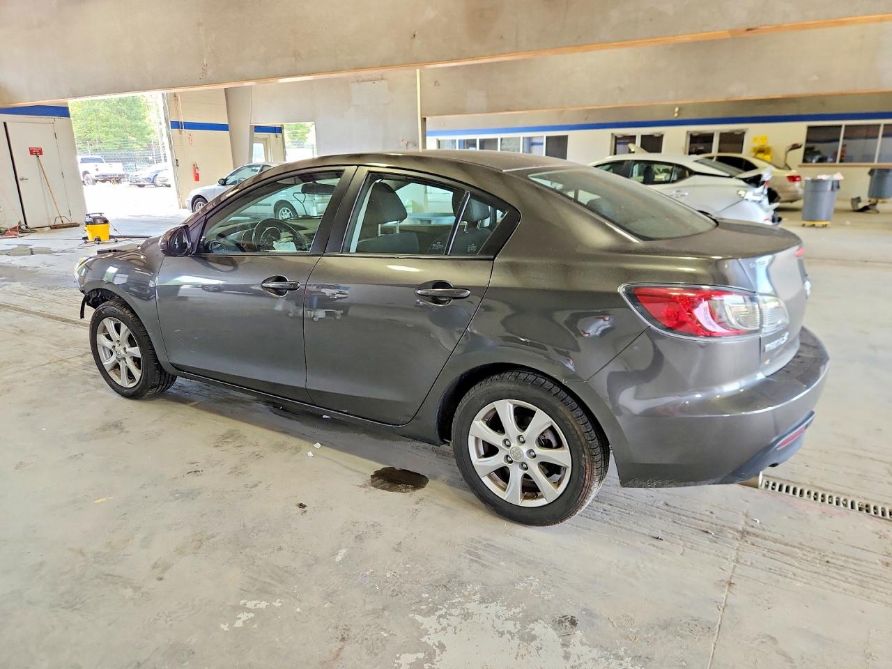 JM1BL1SG9A1329520 · 2010 MAZDA 3 · 2/12