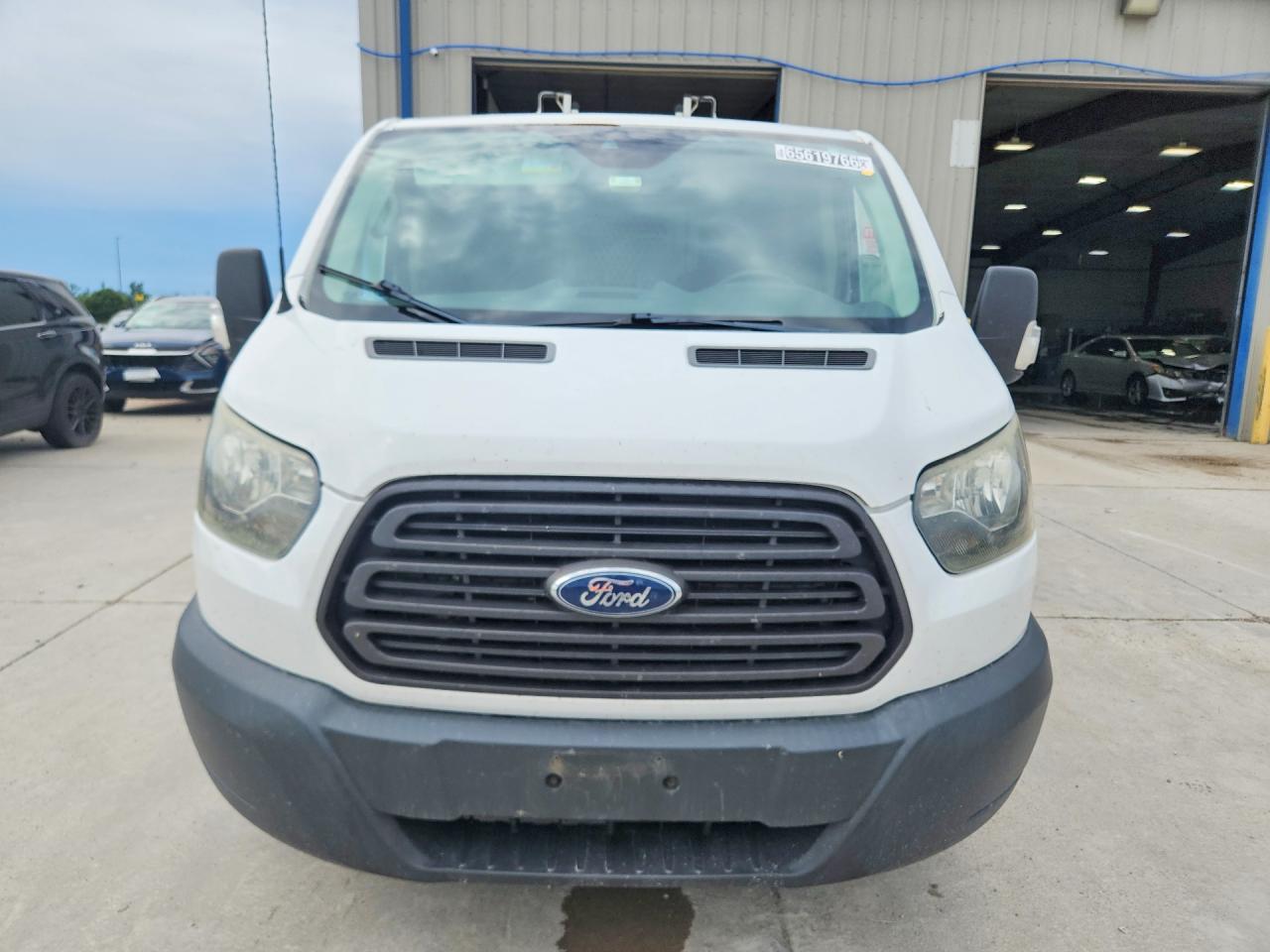 1FTYE1ZM4GKA81082 · 2016 FORD TRANSIT · 5/13