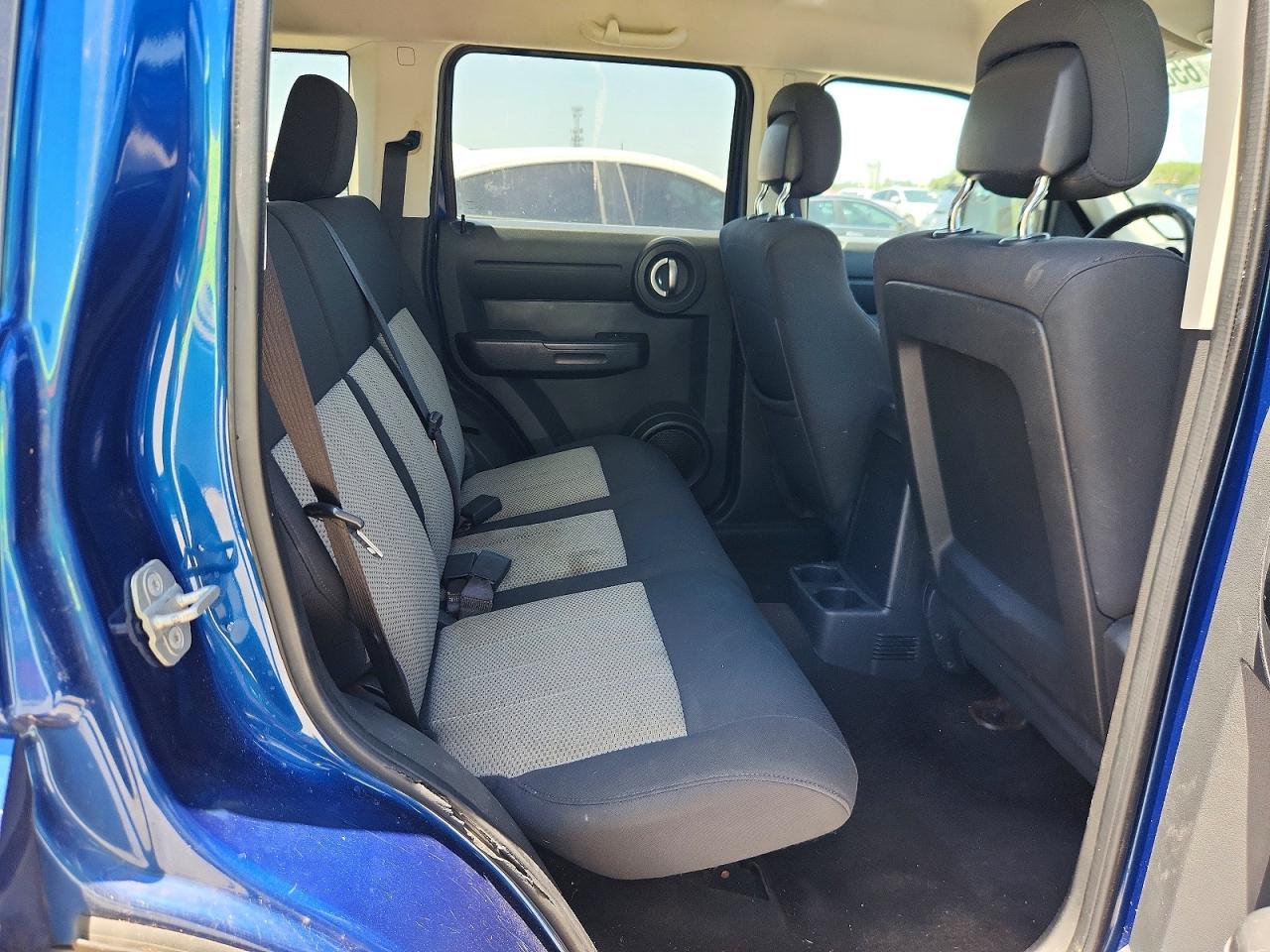 1D4PU2GK7AW113712 · 2010 DODGE NITRO · 10/12
